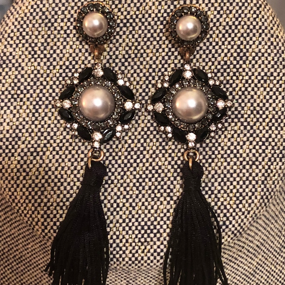 Black tassel, gray pearl, and bronze earrings!